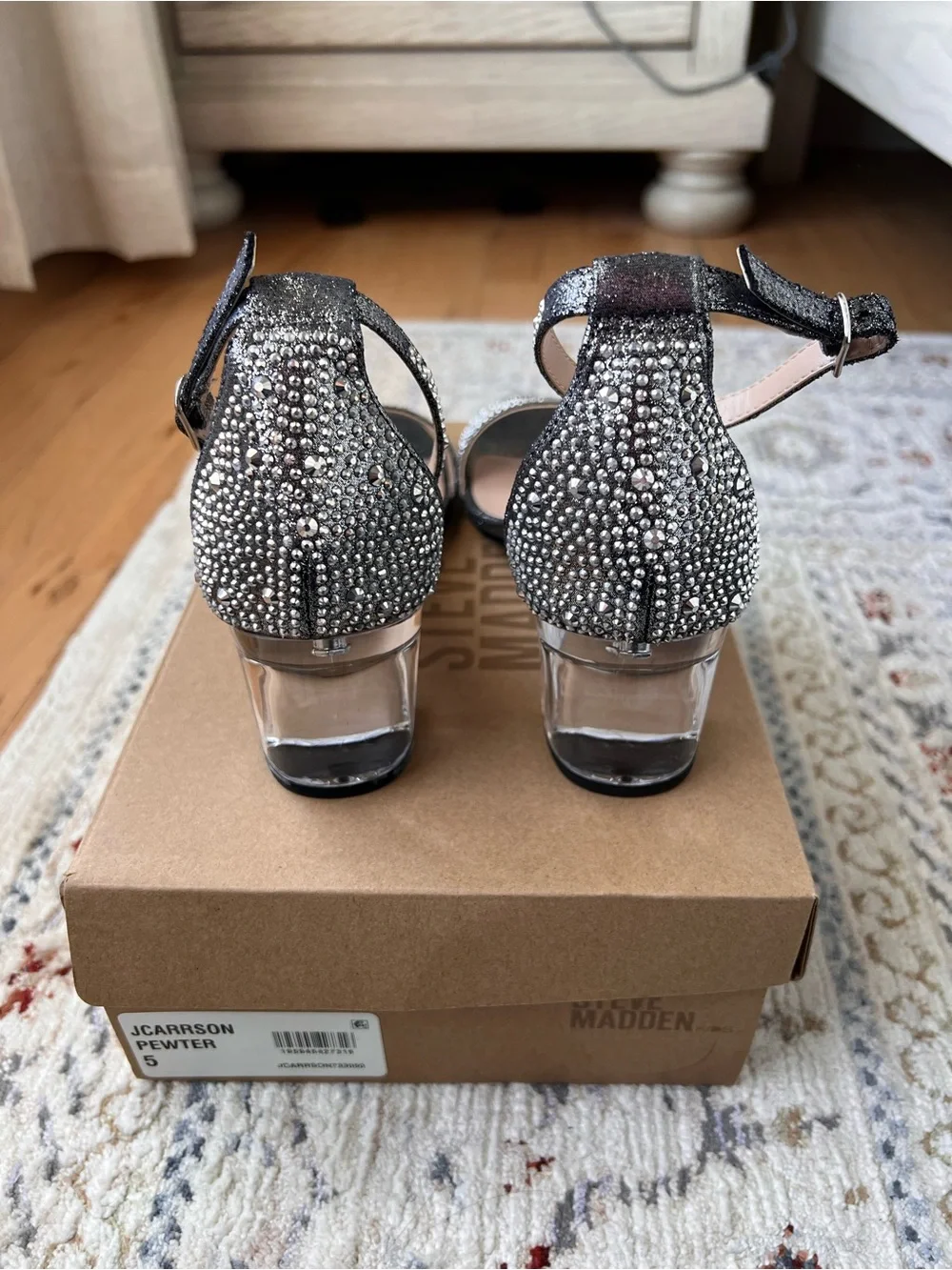 Steve Madden Kids JCARRSON Pewter Rhinestone heels size 5 clear heel